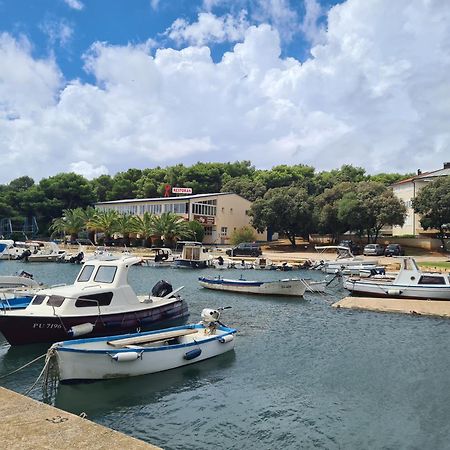 Apartman Luka Banjole Bagian luar foto