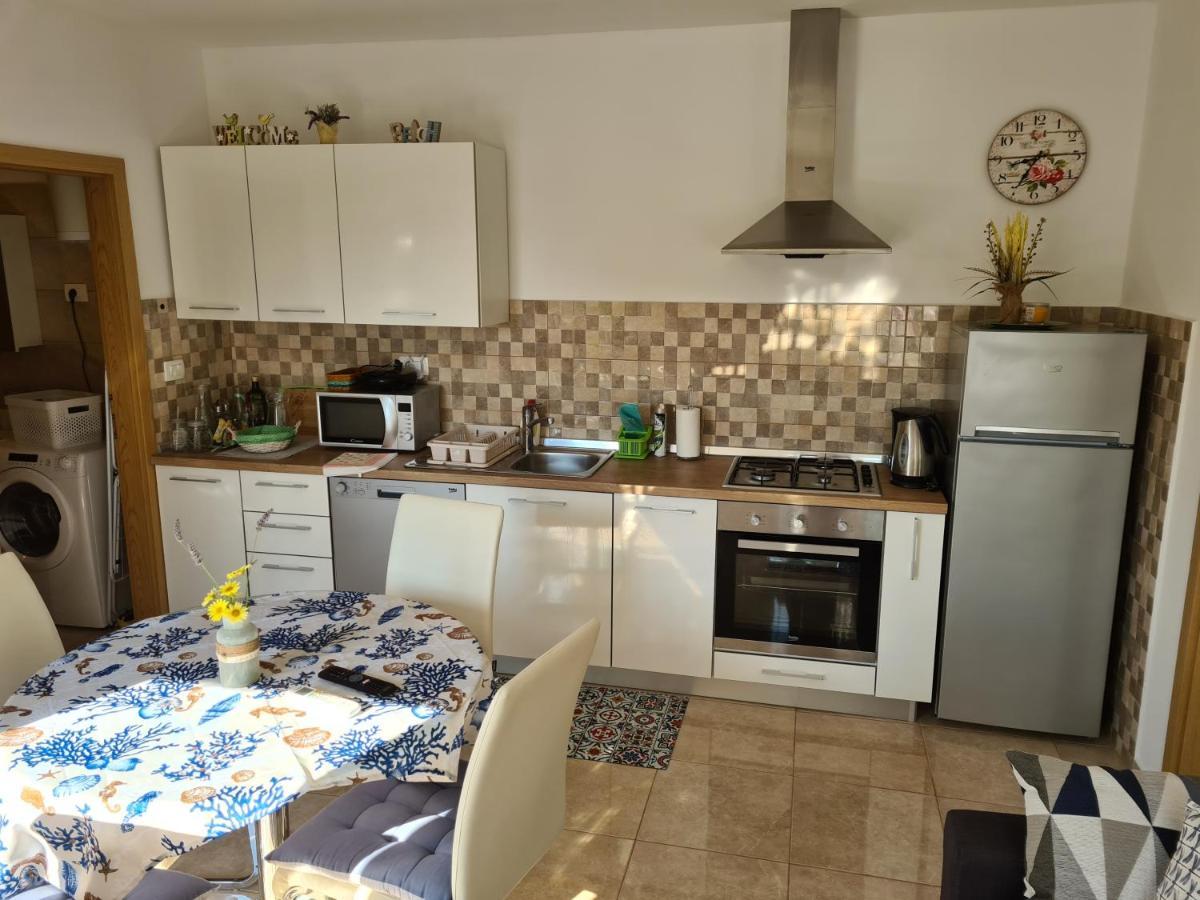 Apartman Luka Banjole Bagian luar foto