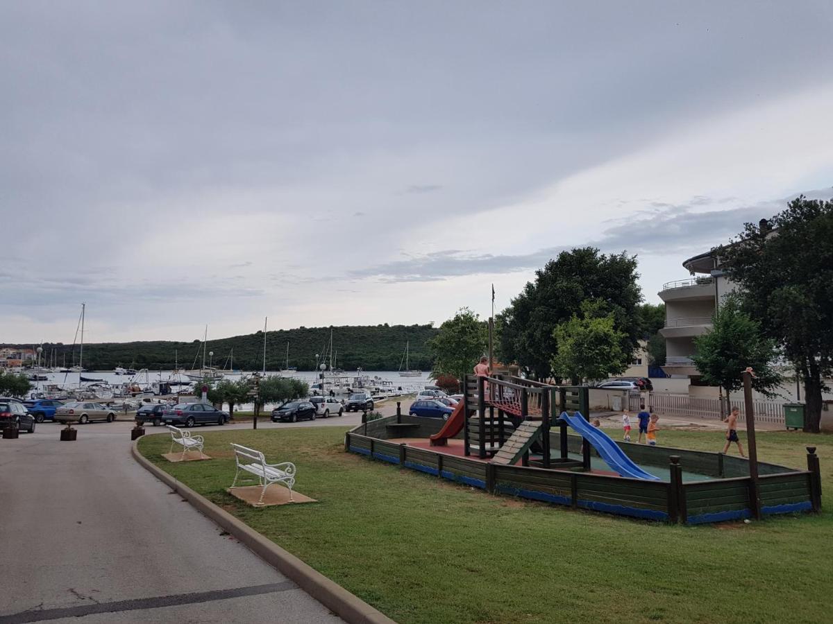 Apartman Luka Banjole Bagian luar foto