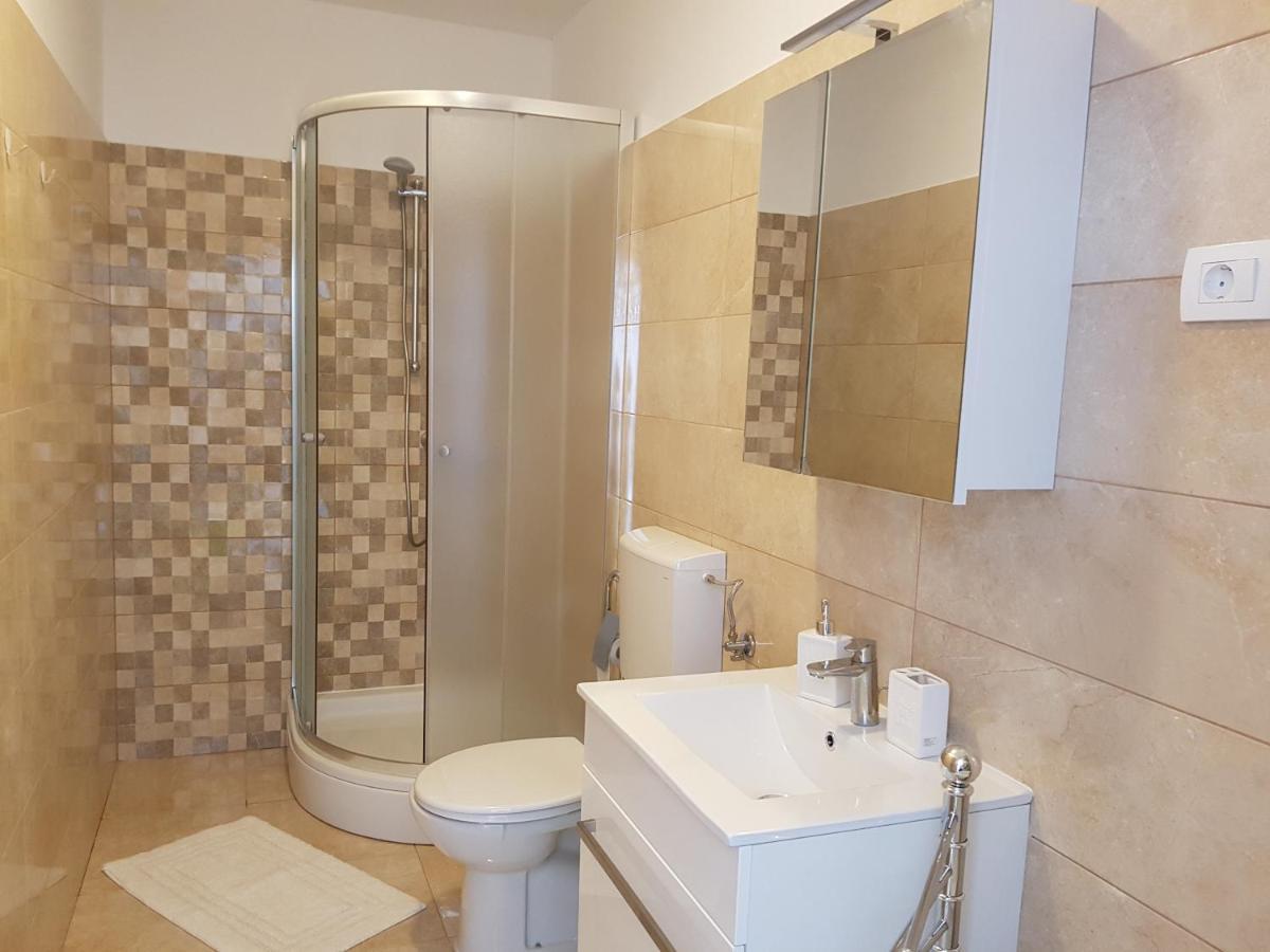 Apartman Luka Banjole Bagian luar foto