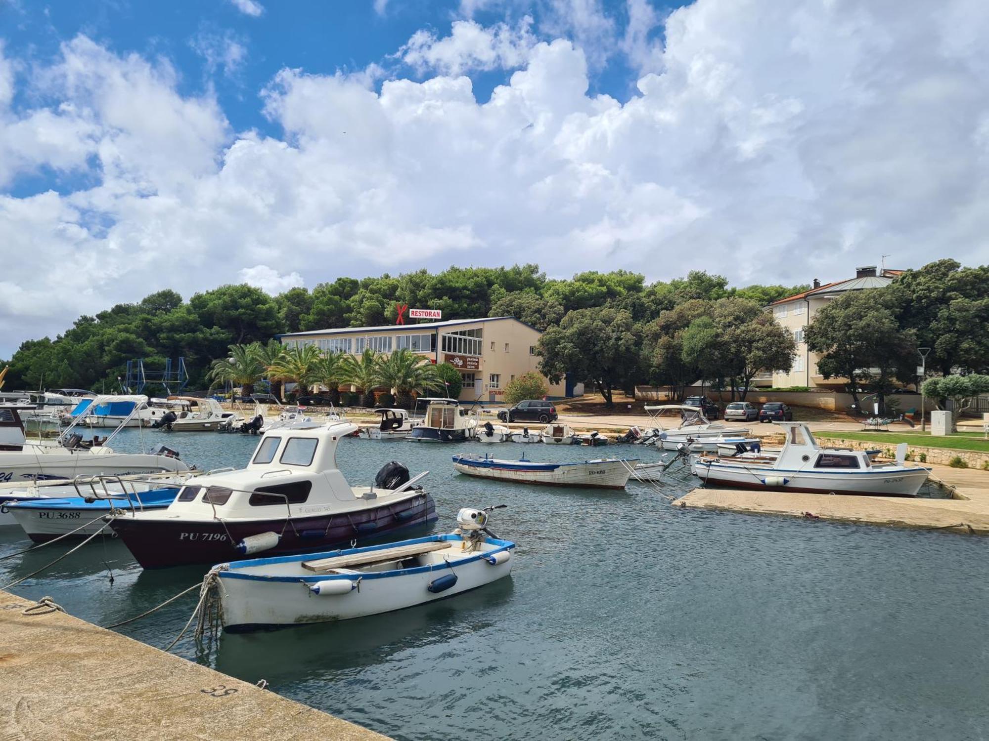 Apartman Luka Banjole Bagian luar foto